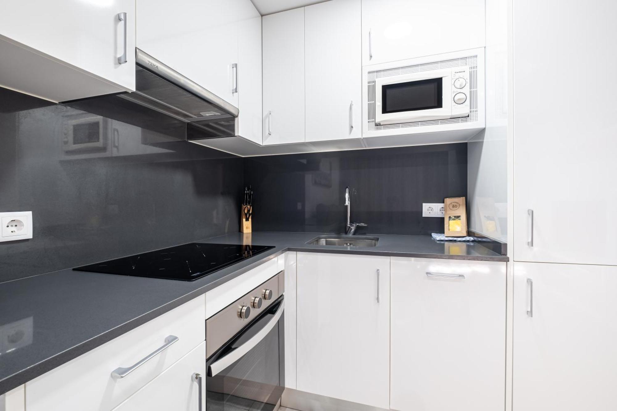 Piscis 10-8 Apartment *